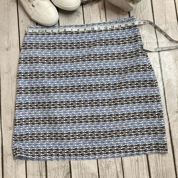 TALBOTS FISH SKIRT - Picture 2 of 5